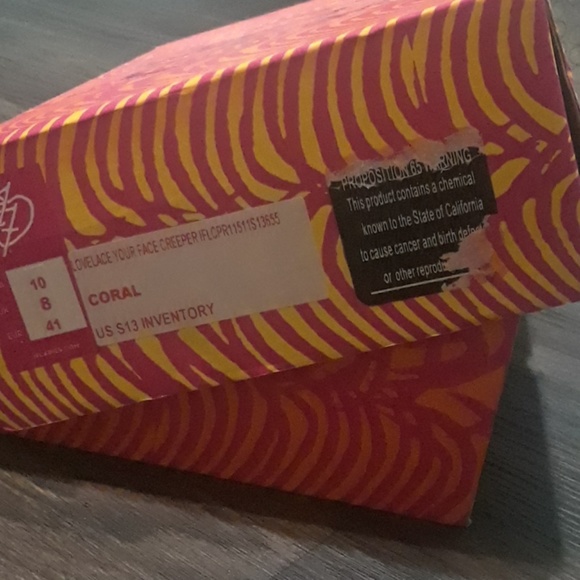 ❤HOST PICK ❤crimson leather "love lace" creepers - Picture 6 of 6